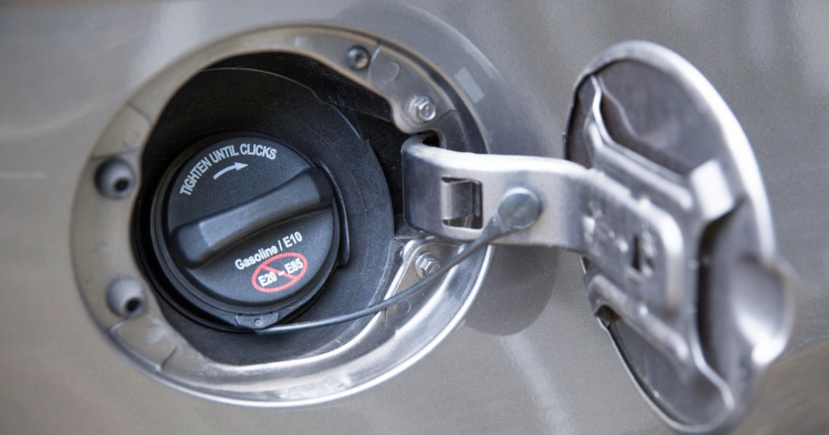 Environmental groups sue Trump administration over vehicle MPG rollback