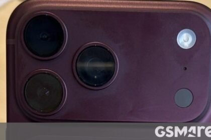 iPhone 18 Pro Burgundy paint fading issues reported by some early adopters