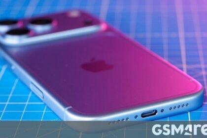 Slumping budget phone shipments in Europe actually benefited carriers in Q2