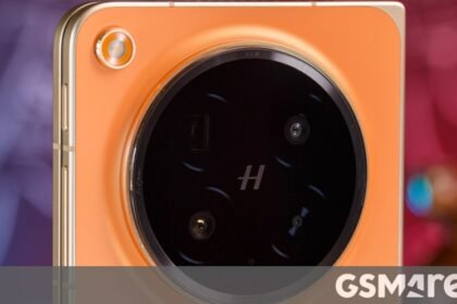 Oppo Find N7's camera and display details surface