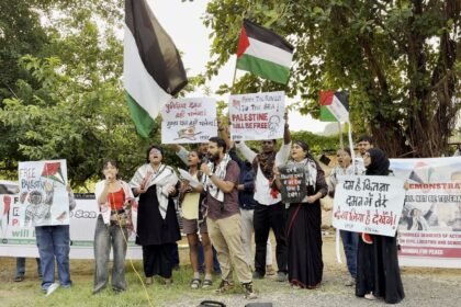 Activists protest Indian police raid over kite-flying event for Palestine