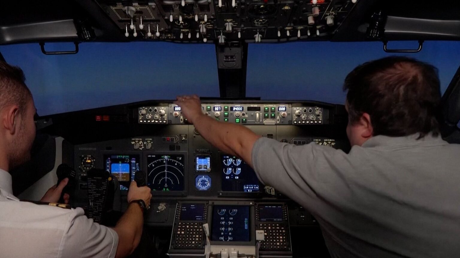 Flydubai: What happens when a plane plunges 17,000 feet?
