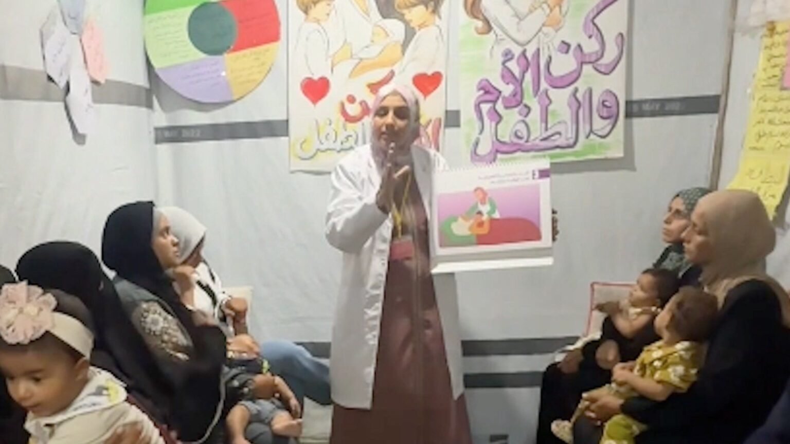 Gaza mothers seek breastfeeding support amid hunger and siege