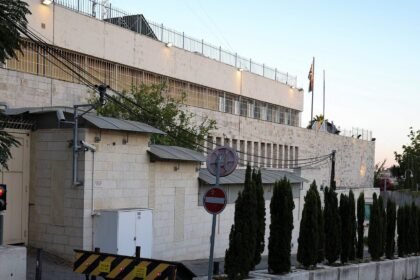 Israel’s deadline to close UK consulate in East Jerusalem nears