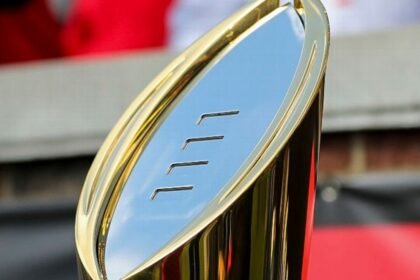 CFP to continue rights talks with ESPN for possible 24-team playoff