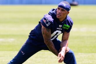 Patriots won't have starting CBs Gonzalez, Davis