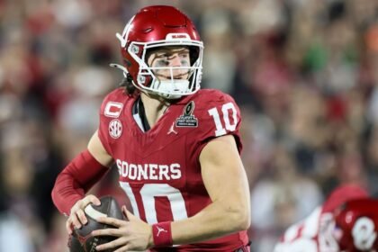 Sooners questioning QB Mateer ahead of showdown vs. No. 1 Horns