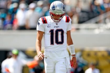 Maye again says shoulder not to blame for sputtering Patriots offense