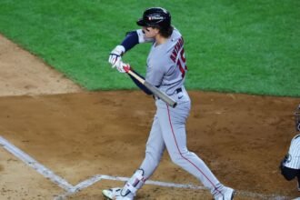 Red Sox's Anthony ruled out of ALWCS with hand, wrist injuries