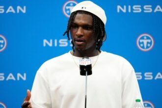 Titans QB Ward on fans' threats to his family: 'People are weird'
