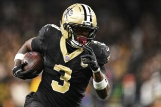 Saints put RB Etienne on IR, sidelining him for at least 4 games
