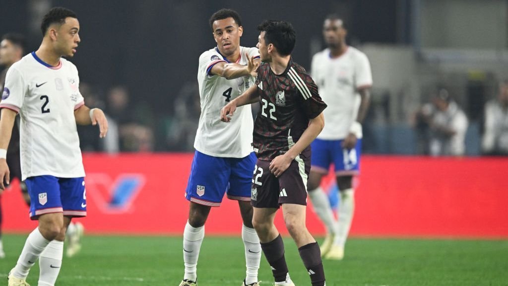 Robinson readying young U.S. for first Mexico game: Not a 'friendly'