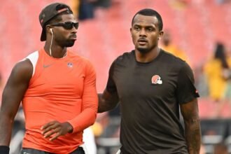 Follow live: Browns host Steelers in AFC North clash