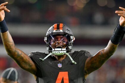 Browns best Steelers on TNF to take lead in AFC North