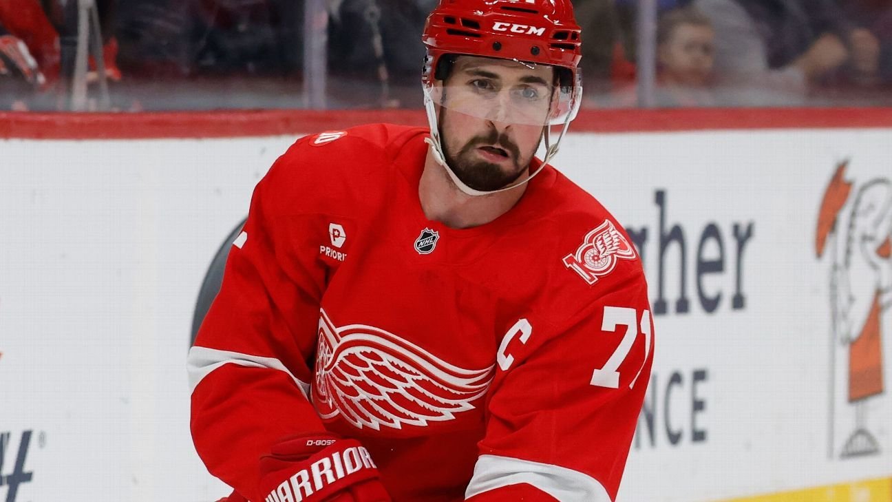 Amid trade request, Red Wings move Larkin to IR before home opener