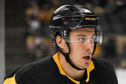 Penguins' Kuzmenko to wear No. 62 to honor dad killed in bear attack