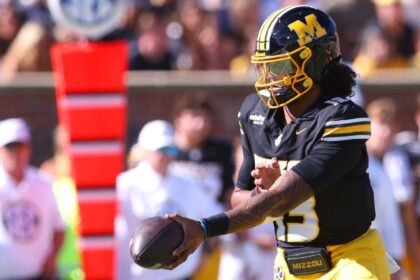 Mizzou rises, Florida falls after showdown; AP top 5 stand pat