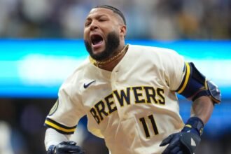 More dramatics: Brewers' Chourio masters Padres' Miller for walk-off win