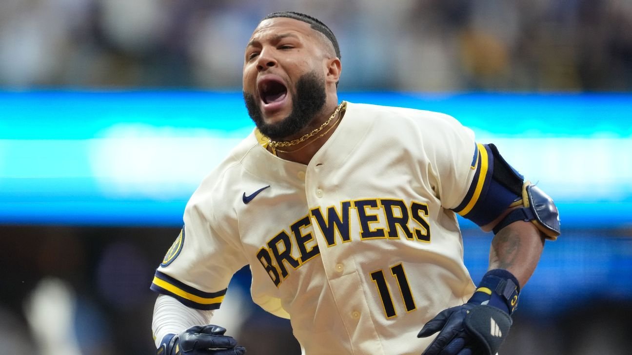 More dramatics: Brewers' Chourio masters Padres' Miller for walk-off win