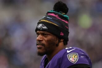 Ravens 'don't know the chances yet' whether Lamar will play on SNF