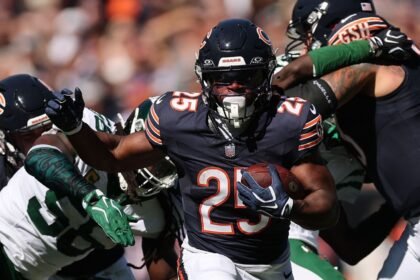 Bears RB Monangai out, QB Williams questionable vs. Packers