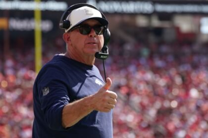 Payton says he's taking over playcalling for Broncos' sputtering offense