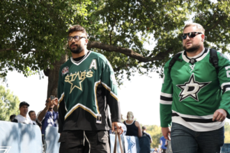 Cowboys' Dallas Stars tribute kicks off NFL Week 5's best arrivals