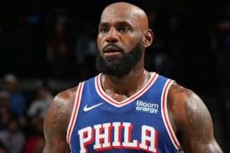 LeBron still adjusting but logs strong start in 1st game with 76ers