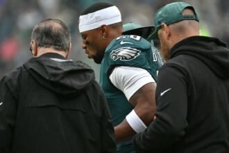 RB Barkley, WR Smith among 5 Eagles ruled out for London game vs. Jags