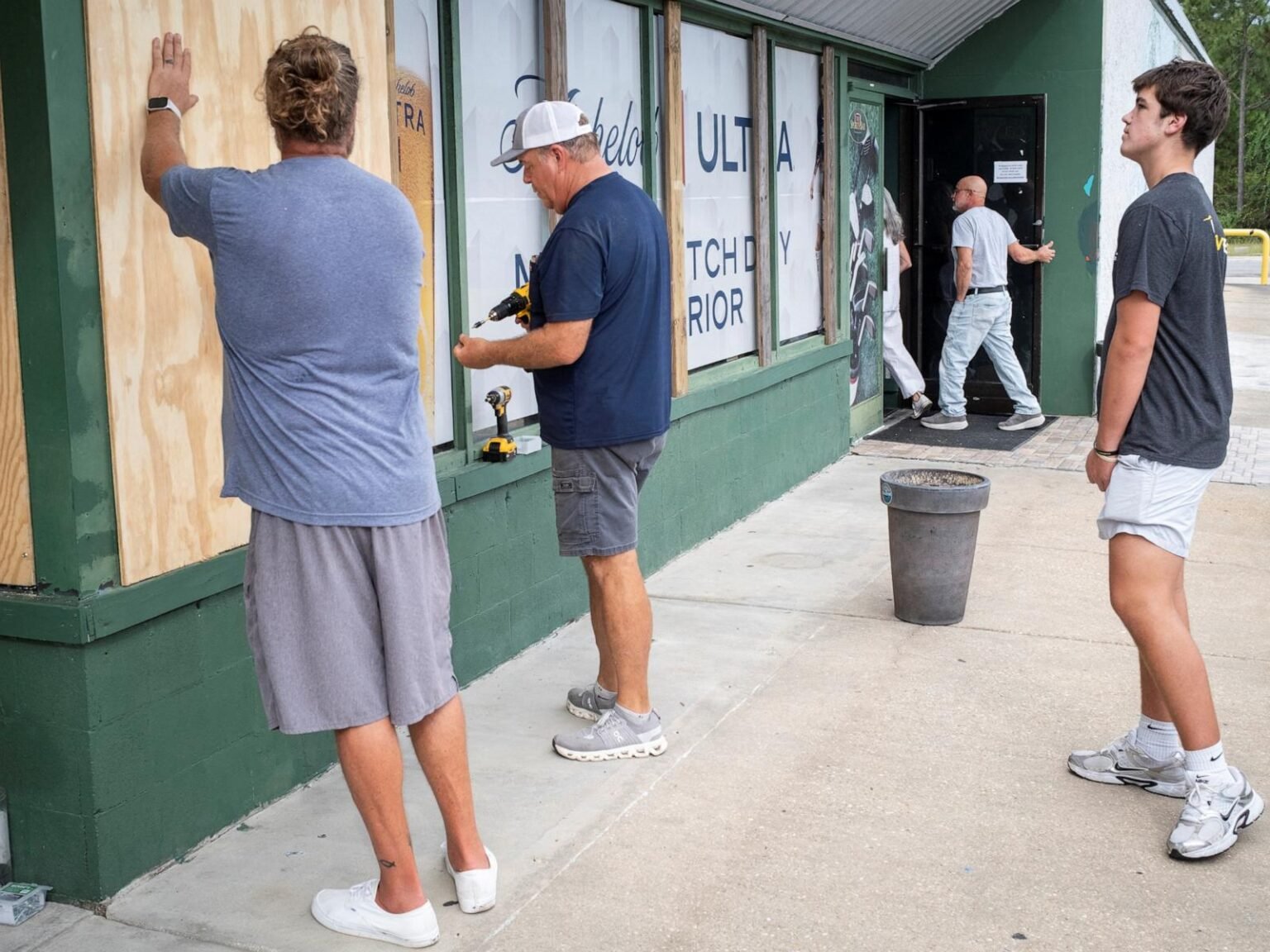 Hurricane Isaias takes aim at Florida panhandle