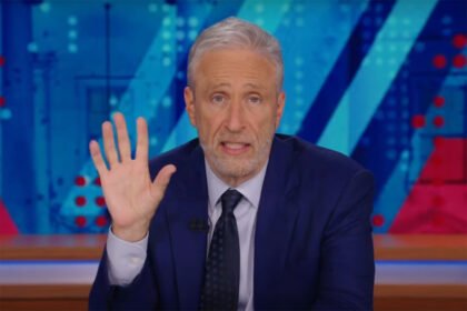 Jon Stewart’s ‘Daily Show’ Skips David Ellison-Skydance News to Take on AI