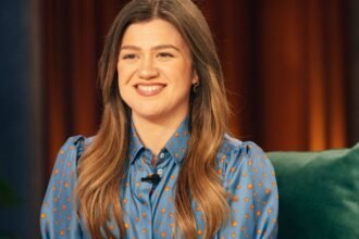 Kelly Clarkson’s AI Hot Take Sparks Tons of Online Hate