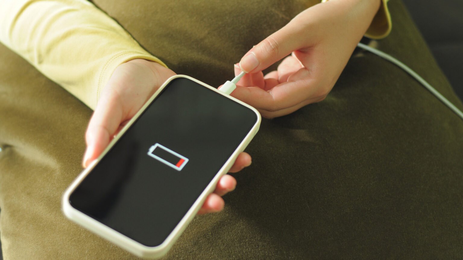 What's the difference between battery capacity and battery life?