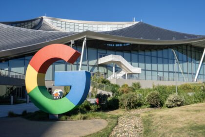 Judge dismisses lawsuits claiming Google's AI Overviews siphon web traffic
