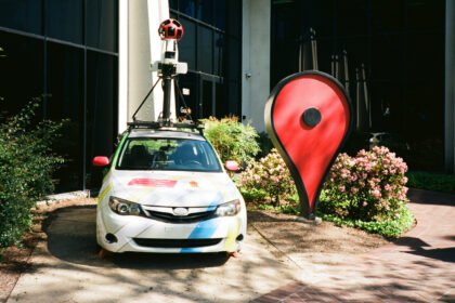 How to drop a pin on Google Maps