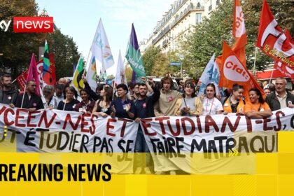 French students continue to protest in Paris