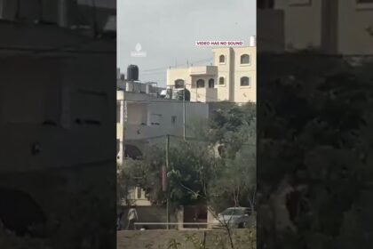 Child flees as Israeli settlers hijack car during pogrom | AJ #shorts