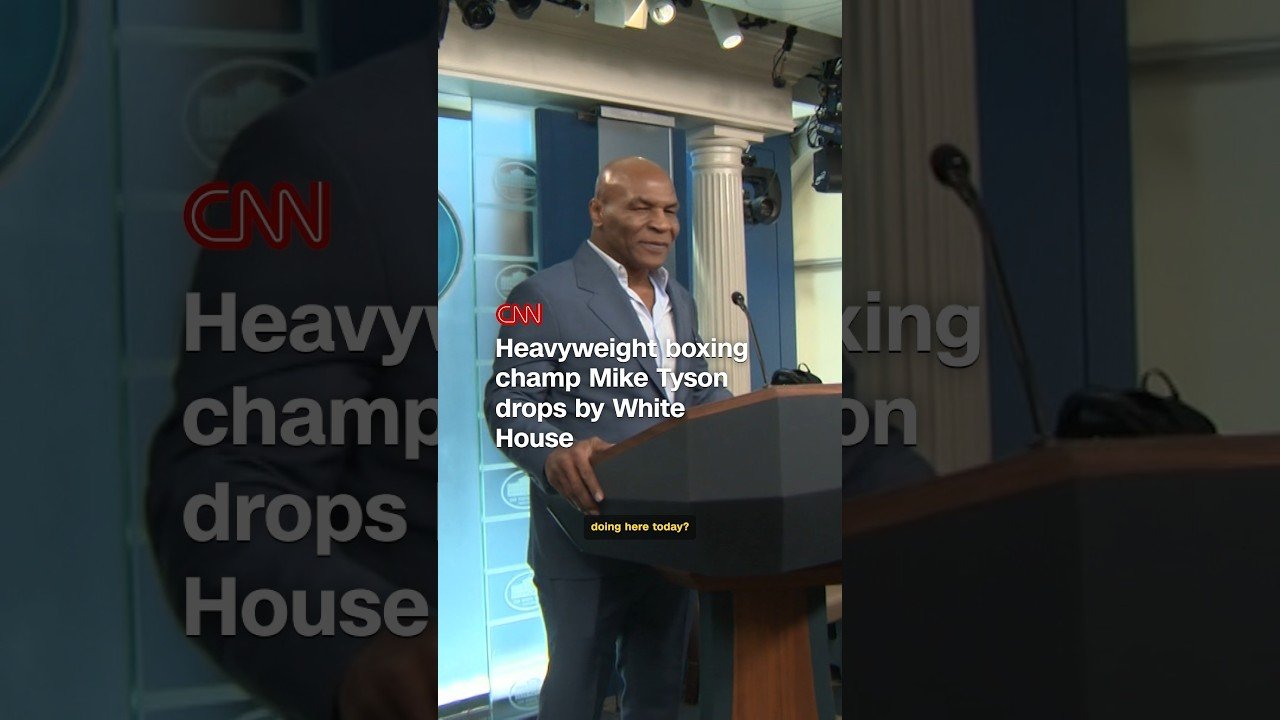 Heavyweight boxing champ Mike Tyson drops by White House