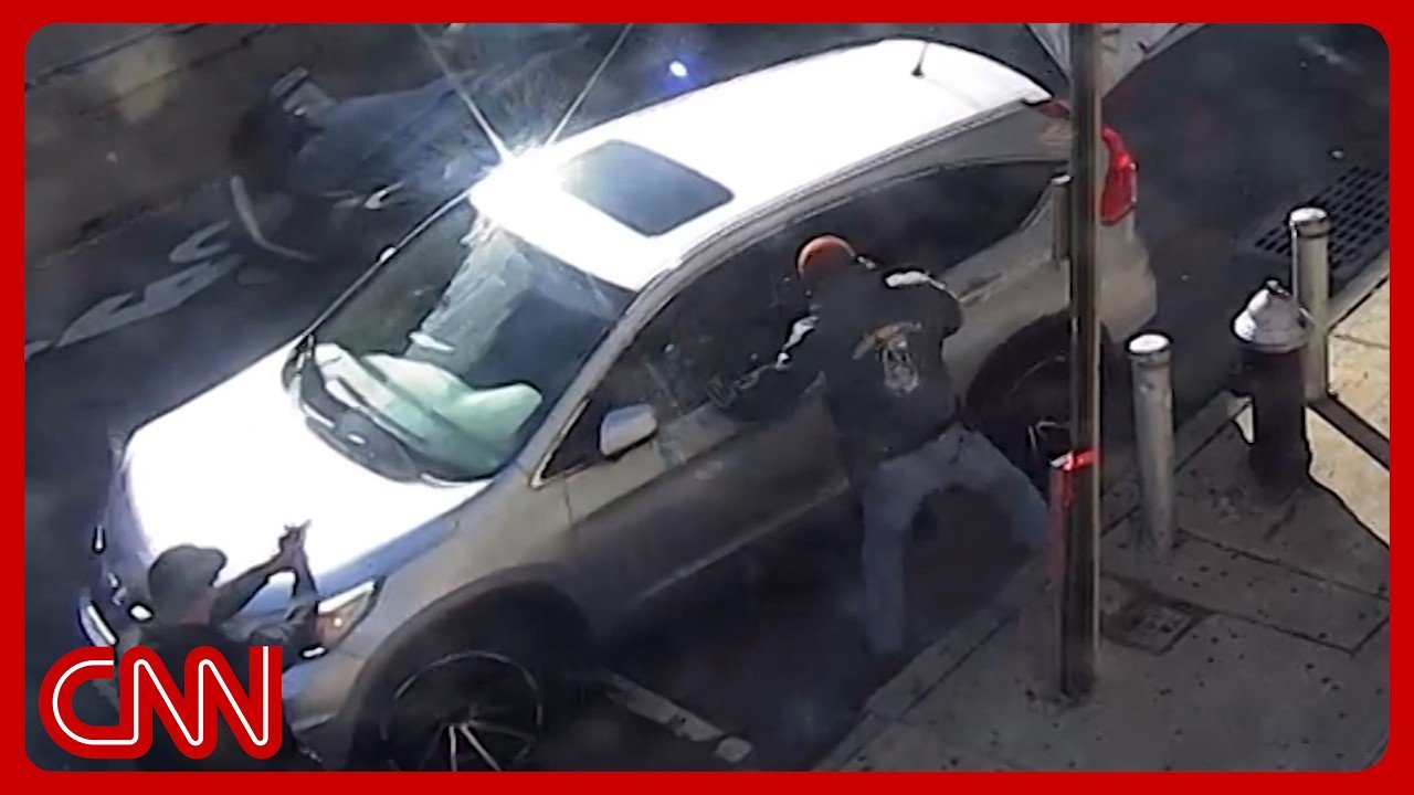 NYPD video shows federal agents approach car with guns drawn