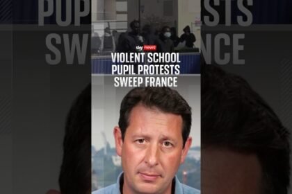 Violent school pupil protests sweep France