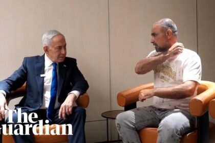 Passenger recalls putting pilot in 'chokehold' after stabbing on Israel-bound flight