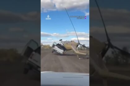 Pick-up truck overturns trying to carry military chopper in Russia