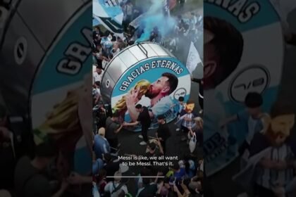 Lionel Messi plays final Argentina game to roaring Buenos Aires farewell