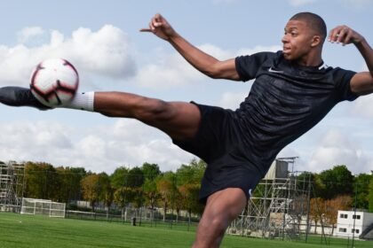 Can Nike Win Back Its Athletes?