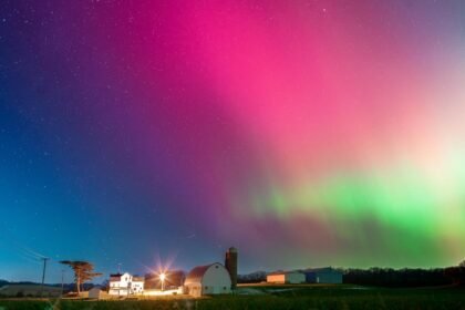 Solar eruptions moving toward earth could cause auroras over US tonight