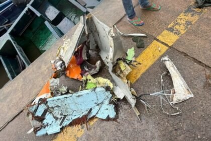 Plane carrying 25 crashes with no survivors