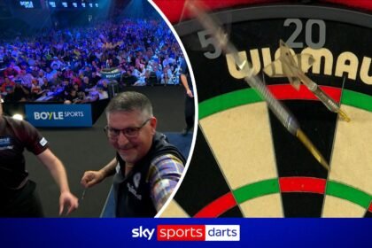 The worst possible start for Anderson? Misses double and two darts bounce out!