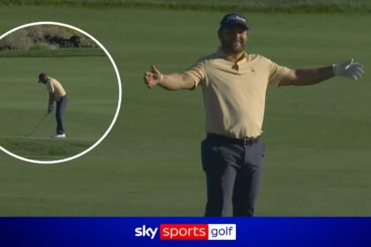 Smith finishes round with Bank of Utah's first ever ALBATROSS!