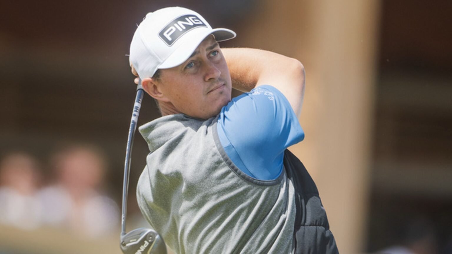 Former delivery driver Dean tied with Forrest for lead at Open de Espana