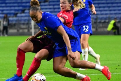 James penalty overturned as Chelsea earn draw in Lyon